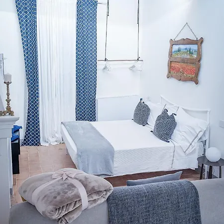 Montepulcianolettings House 펜션 *